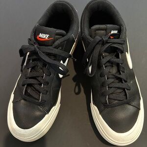 Nike Court Legacy Platform Tennis Shoes Black